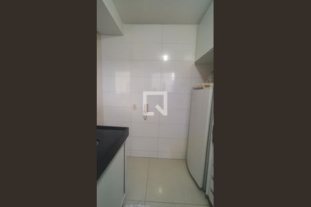 Cozinha de apartamento à venda com 2 quartos, 44m² em Santa Maria, Contagem