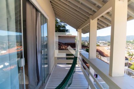 Varanda da Suíte 1 de casa de condomínio à venda com 4 quartos, 352m² em Piratininga, Niterói
