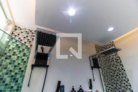 Banheiro da Suíte 1 de casa de condomínio à venda com 4 quartos, 352m² em Piratininga, Niterói