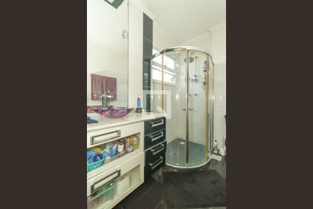 Banheiro da Suíte 1 de casa para alugar com 3 quartos, 359m² em Jardim Itu, Porto Alegre