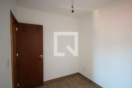 Quarto 1 de apartamento para alugar com 2 quartos, 45m² em Vila Santa Clara, São Paulo