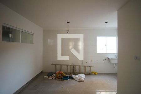 Sala/Cozinha/Área de serviço de apartamento à venda com 2 quartos, 48m² em Vila Santa Clara, São Paulo