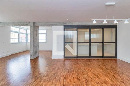 Apartamento à venda com 4 quartos, 214m² em Cerqueira César, São Paulo