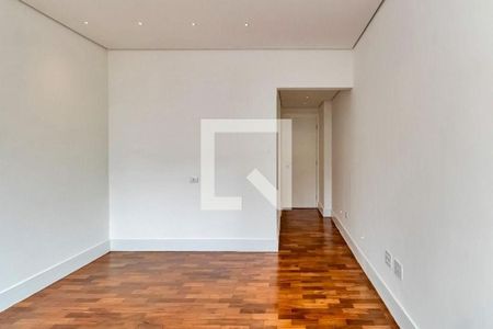 Apartamento à venda com 4 quartos, 214m² em Cerqueira César, São Paulo