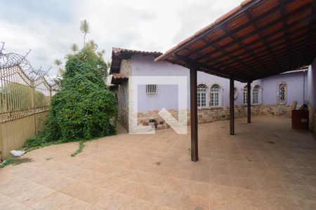 Garagem 2 de casa à venda com 4 quartos, 360m² em Fonte Grande, Contagem