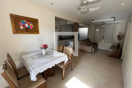 Sala  de casa à venda com 3 quartos, 250m² em Portuguesa, Rio de Janeiro