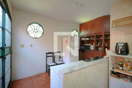 Cozinha de casa à venda com 3 quartos, 200m² em Santa Tereza, Belo Horizonte