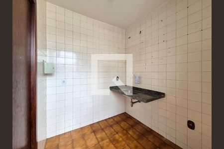 Cozinha e Área de Serviço de apartamento à venda com 2 quartos, 70m² em Santa Efigênia, Belo Horizonte