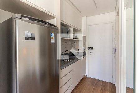 Cozinha de kitnet/studio para alugar com 1 quarto, 21m² em Santa Ifigênia, São Paulo