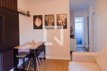 Sala de apartamento para alugar com 2 quartos, 48m² em Vila Izabel, Guarulhos