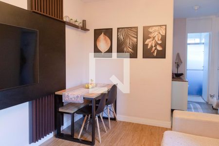 Sala de apartamento para alugar com 2 quartos, 48m² em Vila Izabel, Guarulhos