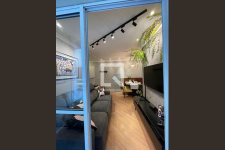 Sala de apartamento para alugar com 3 quartos, 72m² em Vila Piratininga, São Paulo
