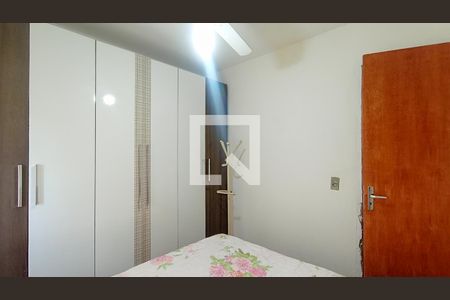 Quarto 1 de apartamento à venda com 2 quartos, 52m² em Cristal, Porto Alegre