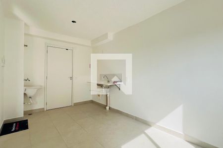 Sala/Cozinha de apartamento para alugar com 2 quartos, 40m² em Parque Novo Mundo, São Paulo