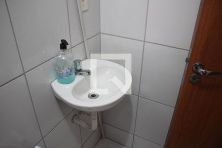 Banheiro 2 de apartamento à venda com 2 quartos, 60m² em Diamante, Belo Horizonte