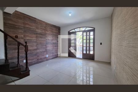 Sala de casa para alugar com 3 quartos, 180m² em Parque Novo Oratório, Santo André