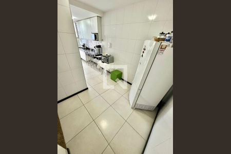 Cozinha de casa à venda com 3 quartos, 118m² em Santa Monica, Belo Horizonte