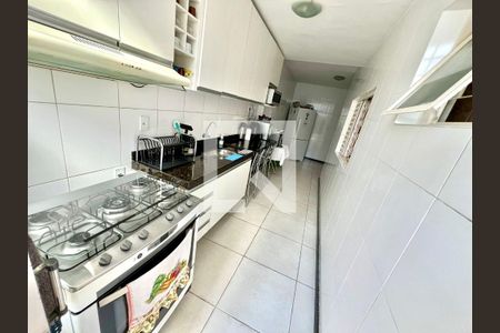 Cozinha de casa à venda com 3 quartos, 118m² em Santa Monica, Belo Horizonte