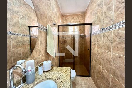 Banheiro social de casa à venda com 3 quartos, 118m² em Santa Monica, Belo Horizonte