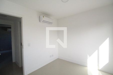 Quarto  de apartamento para alugar com 2 quartos, 60m² em Freguesia (jacarepaguá), Rio de Janeiro