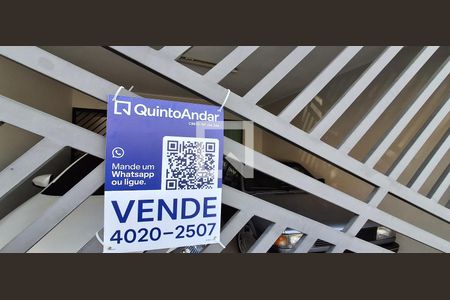 Fachada e placa de casa à venda com 4 quartos, 225m² em Osvaldo Cruz, São Caetano do Sul