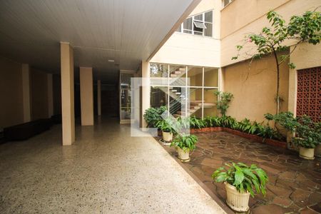 Hall de entrada de apartamento à venda com 3 quartos, 90m² em Menino Deus, Porto Alegre