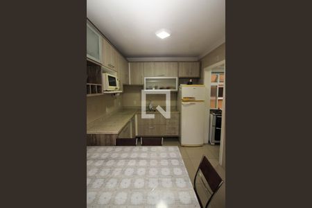 Cozinha de apartamento à venda com 3 quartos, 90m² em Menino Deus, Porto Alegre