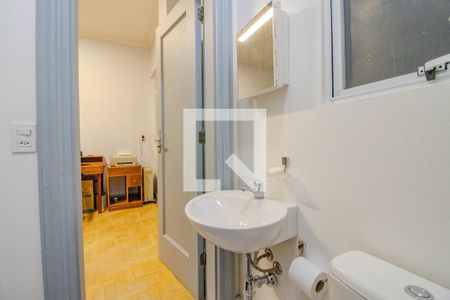 Banheiro da Suíte 1 de apartamento à venda com 4 quartos, 270m² em Independência, Porto Alegre