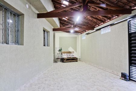 Área externa de casa para alugar com 2 quartos, 157m² em Parque Sao Domingos, São Paulo
