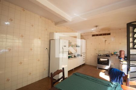 Cozinha de casa para alugar com 3 quartos, 150m² em Jardim Brasil (zona Norte), São Paulo