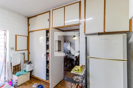 Cozinha de casa à venda com 4 quartos, 400m² em Pacaembu, São Paulo