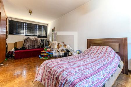 Suíte de casa à venda com 4 quartos, 400m² em Pacaembu, São Paulo