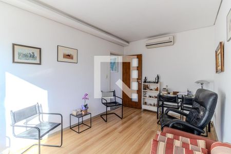Escritório de casa à venda com 4 quartos, 400m² em Pacaembu, São Paulo
