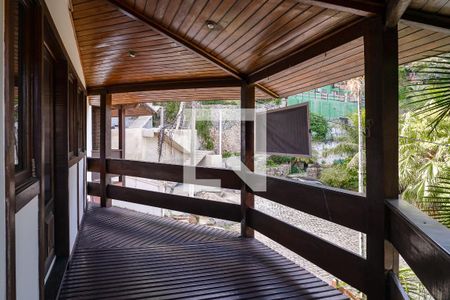 Varanda da Sala de casa de condomínio à venda com 3 quartos, 330m² em Piratininga, Niterói