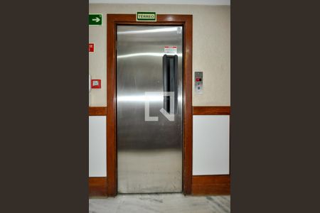 Área comum de apartamento à venda com 3 quartos, 108m² em Santana, Porto Alegre