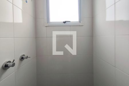 Banheiro de apartamento à venda com 2 quartos, 46m² em Fundacao da Casa Popular, Campinas