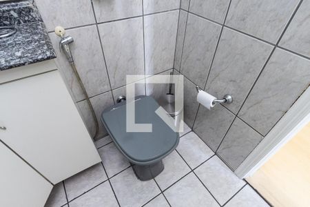 Banheiro do Corredor de casa à venda com 2 quartos, 127m² em Vila Romana, São Paulo
