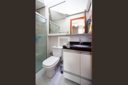 Banheiro suite de apartamento à venda com 3 quartos, 123m² em Ana Lúcia, Belo Horizonte