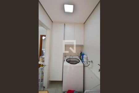 Area serviço de apartamento à venda com 3 quartos, 123m² em Ana Lúcia, Belo Horizonte