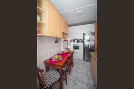 Cozinha de apartamento à venda com 2 quartos, 50m² em Vila Nova, Porto Alegre