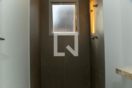 Apartamento à venda com 224m², 3 quartos e 4 vagasBanheiro da Suíte 2