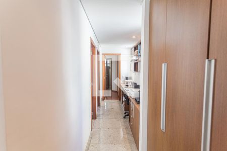Corredor de apartamento à venda com 4 quartos, 283m² em Sion, Belo Horizonte