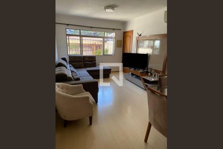 Casa à venda com 4 quartos, 250m² em Vila Nair, São Paulo