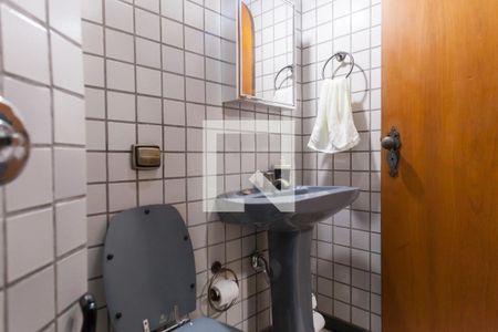 Banheiro Suíte 1  de casa de condomínio à venda com 3 quartos, 298m² em Retiro do Chalé, Brumadinho
