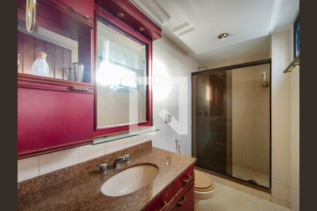 Banheiro da Suíte 1 de apartamento à venda com 3 quartos, 265m² em Tijuca, Rio de Janeiro