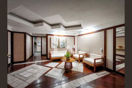 Fachada e portaria de apartamento à venda com 3 quartos, 265m² em Tijuca, Rio de Janeiro
