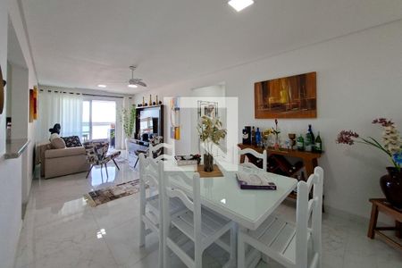 Sala de apartamento para alugar com 3 quartos, 132m² em Vila Tupi, Praia Grande
