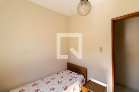 Quarto 2 de casa à venda com 3 quartos, 167m² em Vila Salete, São Paulo