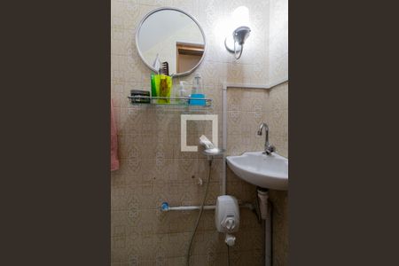 Lavabo de casa à venda com 3 quartos, 167m² em Vila Salete, São Paulo