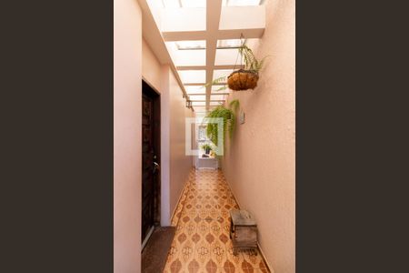Corredor de casa à venda com 3 quartos, 167m² em Vila Salete, São Paulo